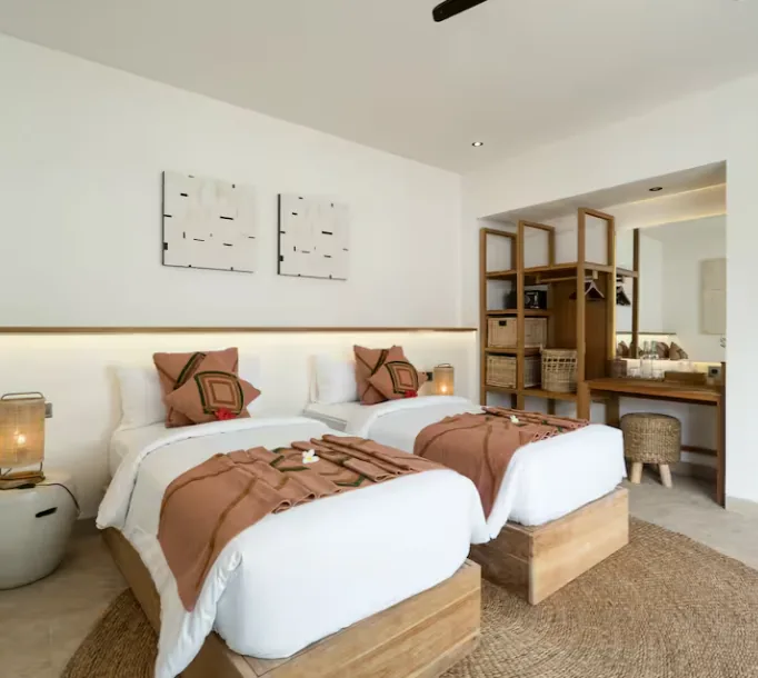 [Villa 4] Проживание